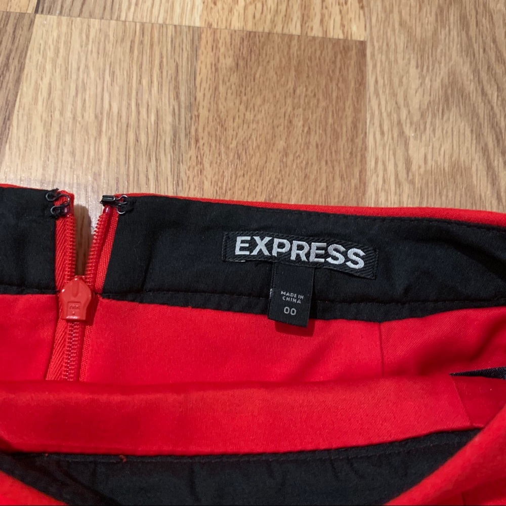 Express Red Ruffle Mini Skirt - Picture 3 of 6